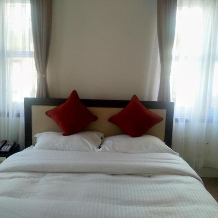 Hidden Leaf Bed & Breakfast Lalitpur Экстерьер фото