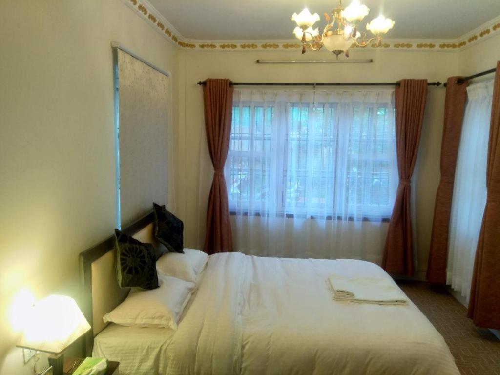 Hidden Leaf Bed & Breakfast Lalitpur Экстерьер фото